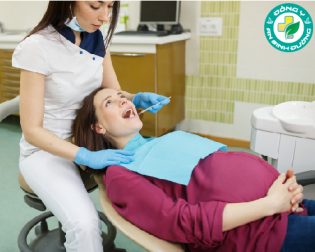 Bà bầu bị viêm lợi và nguy cơ sinh non