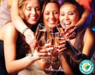 Ung thu vú: hạn chế uống rượu để giảm nguy cơ