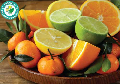 Vitamin C trong trái cây họ cam quýt giúp tăng hấp thu sắt