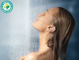 Tắm bằng nước ấm vào thời điểm nào để có giấc ngủ ngon?