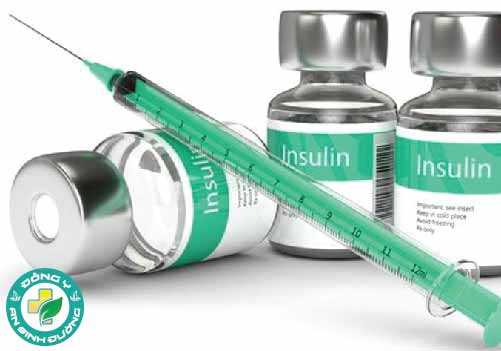 Insulin là một hoóc môn tự nhiên được sản xuất bởi tuyến tụy, giúp kiểm soát cách cơ thể bạn sử dụng và lưu trữ đường trong máu