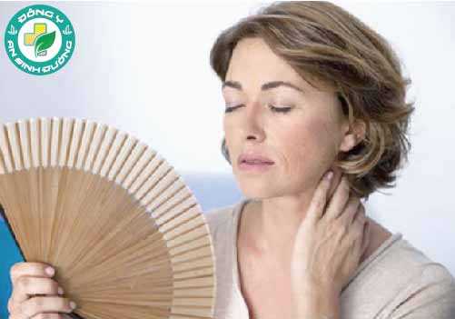 Ở gian đoạn tiền mãn kinh, bạn có thể có chu kỳ kinh dài hơn, ngắn hơn hoặc mất kinh