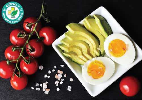 Có những loại thực phẩm bạn nên ăn nhiều hoặc cần tránh trong và sau khi điều trị ung thư buồng trứng